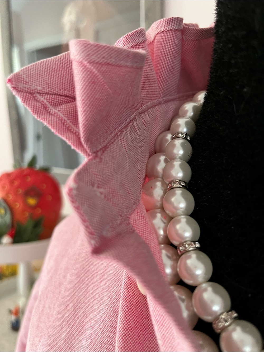 Refashioned Ralph Lauren Red/Pink Women’s Oxford Button-Down with Ruffle Collar - Picture 4 of 7